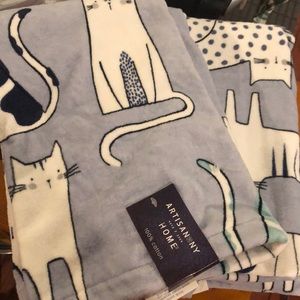 Kitty towels
